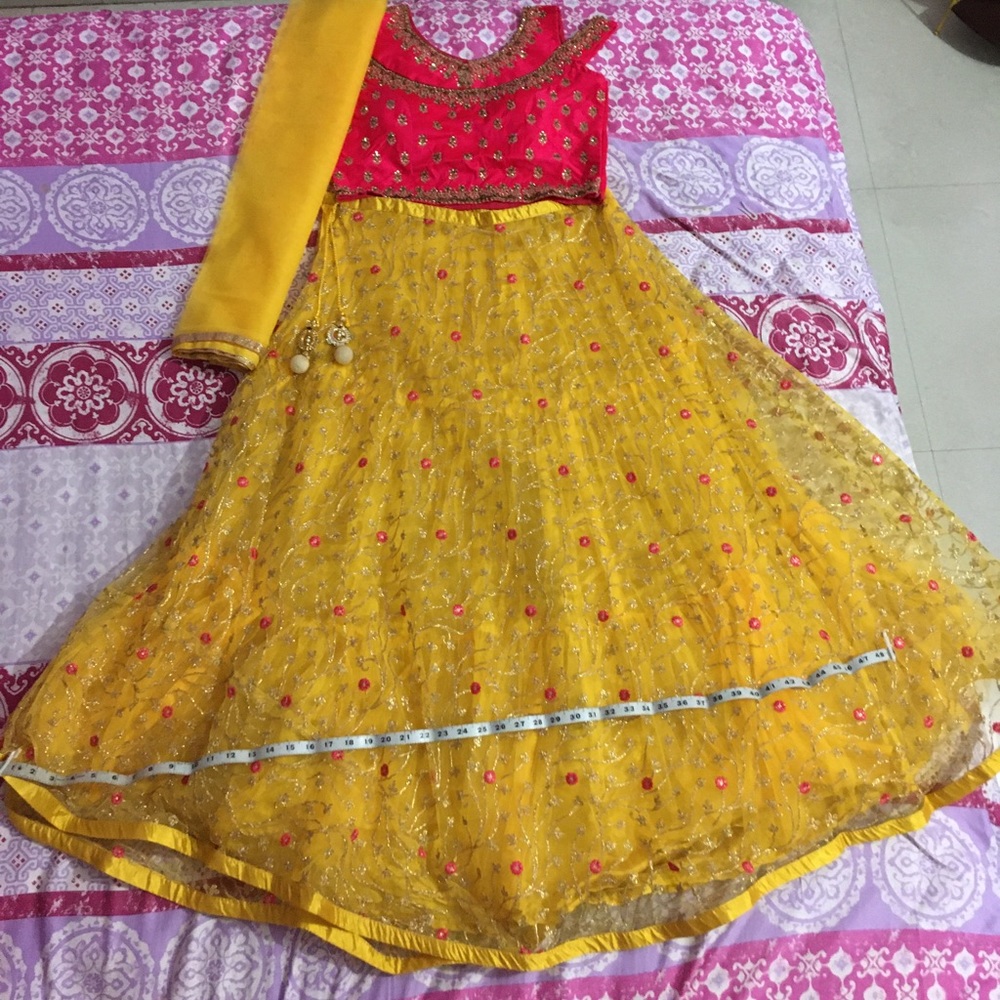 Lehenga in Yellow and Pink - Picture 5 of 16